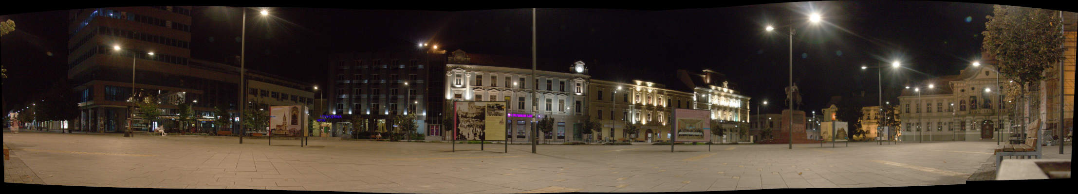 Main street on left, city hall on right.
